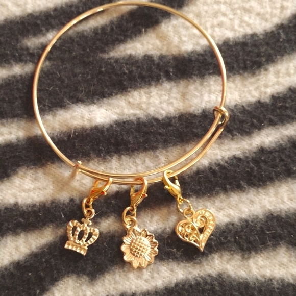 Gold Bangle Charm Bracelet - Picture 1 of 2